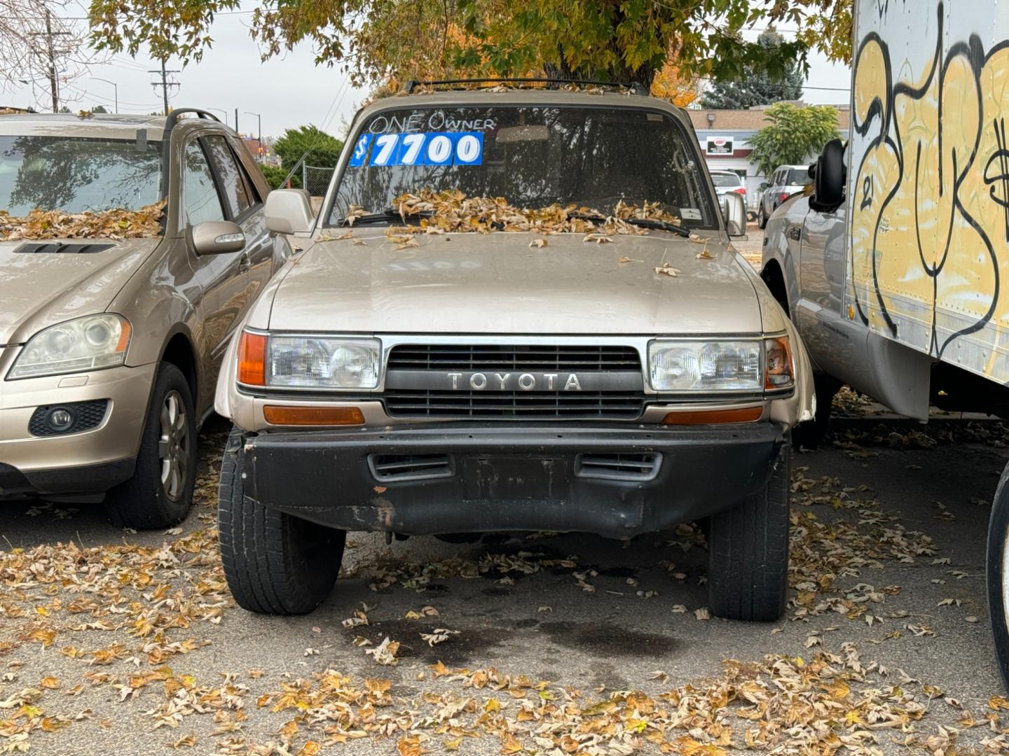 1992 Beige Toyota Land Cruiser 4WD (JT3FJ80WXN0) with an 4.0L L6 OHV 12V engine, 4-Speed Automatic Overdrive transmission, located at 2510 47th St. Suite 200, Boulder, CO, 80301, (303) 641-0333, 40.026196, -105.243217 - Photo#0