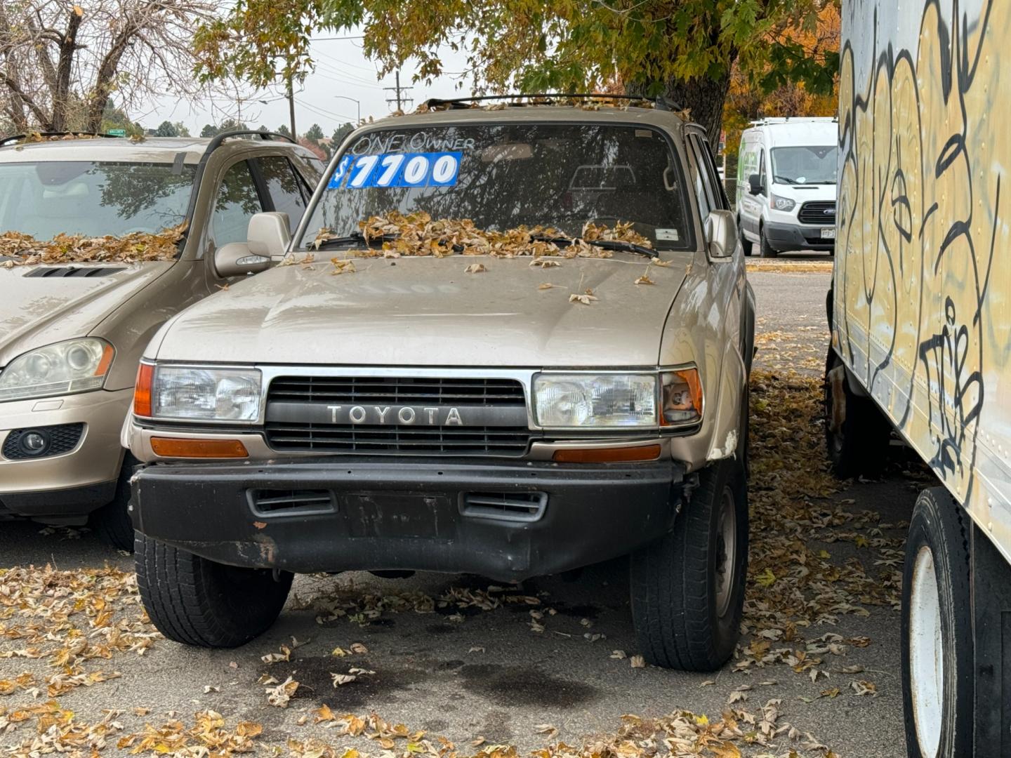 1992 Beige Toyota Land Cruiser 4WD (JT3FJ80WXN0) with an 4.0L L6 OHV 12V engine, 4-Speed Automatic Overdrive transmission, located at 2510 47th St. Suite 200, Boulder, CO, 80301, (303) 641-0333, 40.026196, -105.243217 - Photo#3