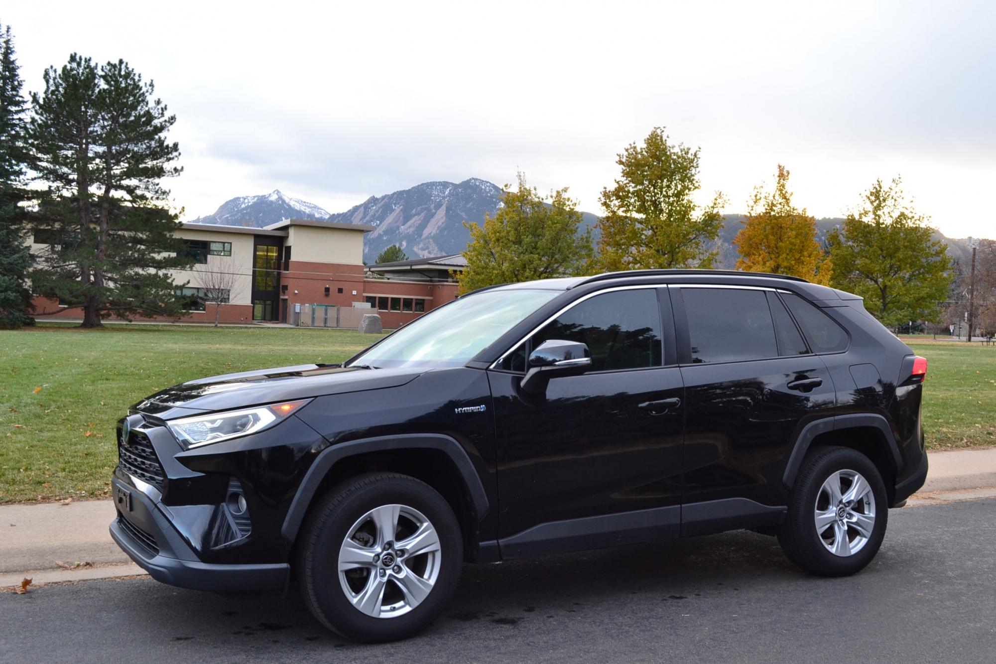 photo of 2019 Toyota RAV4 Hybrid XLE