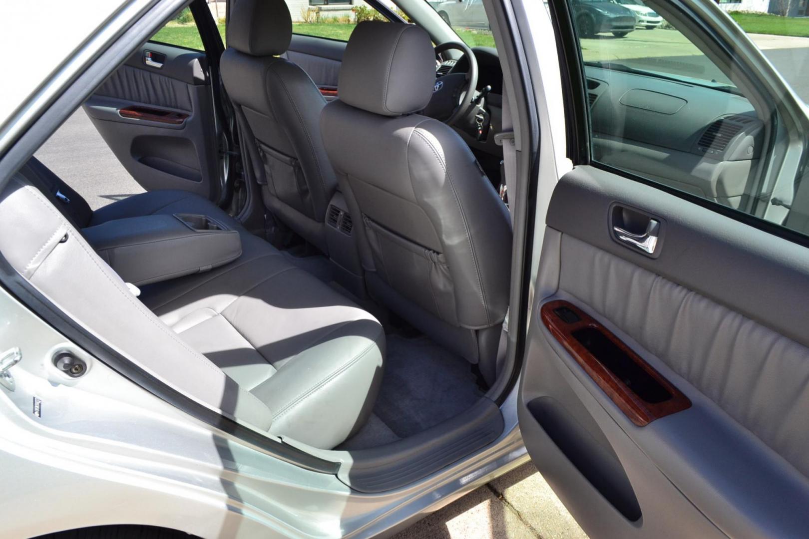 2005 Silver /gray Toyota Camry LE V6 (4T1BF30K75U) with an 3.0L V6 DOHC 24V engine, 5-Speed Automatic Overdrive transmission, located at 2510 47th St. Suite 200, Boulder, CO, 80301, (303) 641-0333, 40.026196, -105.243217 - This Beautiful One Owner, Low Mileage, Colorado Non-Smoker, Female Driven Camry XLE is a new Acquisition by Boulder Motors of Boulder Colorado. It is Finished in Toyota’s Lunar Mist Metallic with Stone interior. It has a One Owner CarFax and Autocheck showing No Odometer or Problems reported Ever. - Photo#24