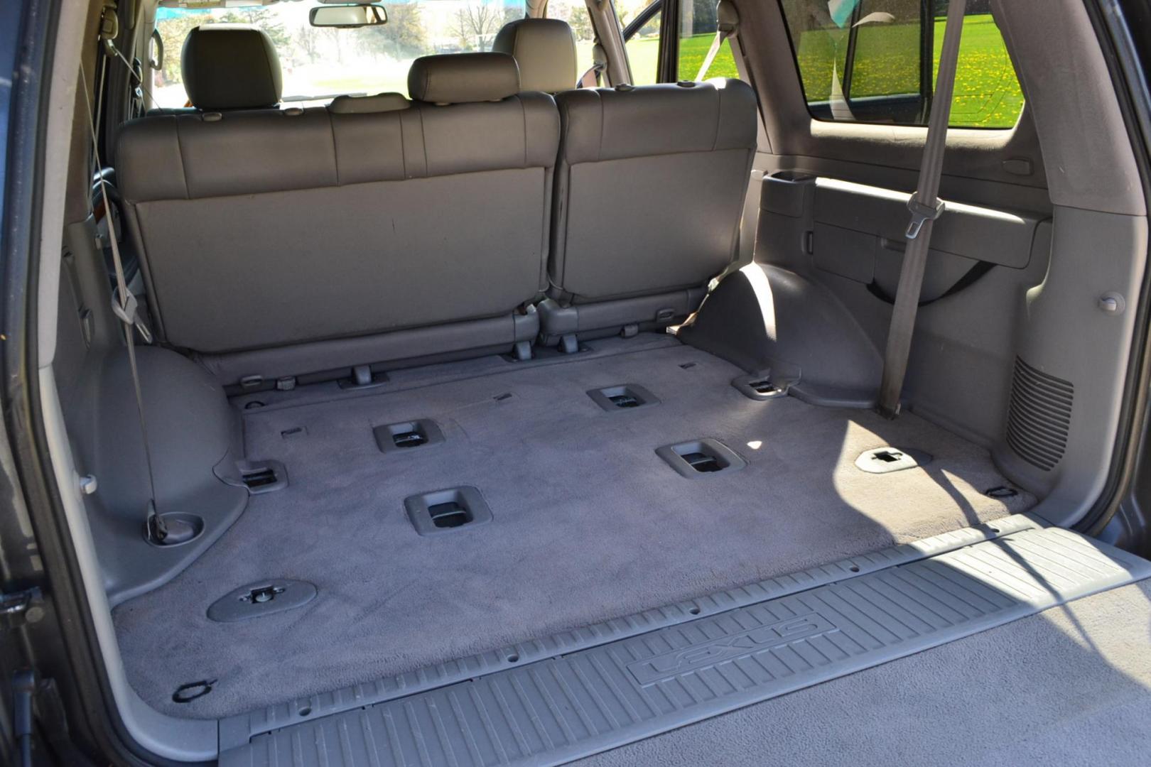 2006 Gray /Gray Lexus LX 470 Sport Utility (JTJHT00W464) with an 4.7L V8 DOHC 32V engine, 5-Speed Automatic Overdrive transmission, located at 2510 47th St. Suite 200, Boulder, CO, 80301, (303) 641-0333, 40.026196, -105.243217 - This Great One Owner, Low Mile, Non Smoker Female Driven LX470 is a New Lexus Trade in Recently Acquired by Boulder Motors of Boulder Colorado. It is Finished in Lexus Galactic Gray Mica with Gray Interior. A Flawless CarFax and AutoCheck Showing No Accidents, Odometer or Problems Reported EVER acc - Photo#34
