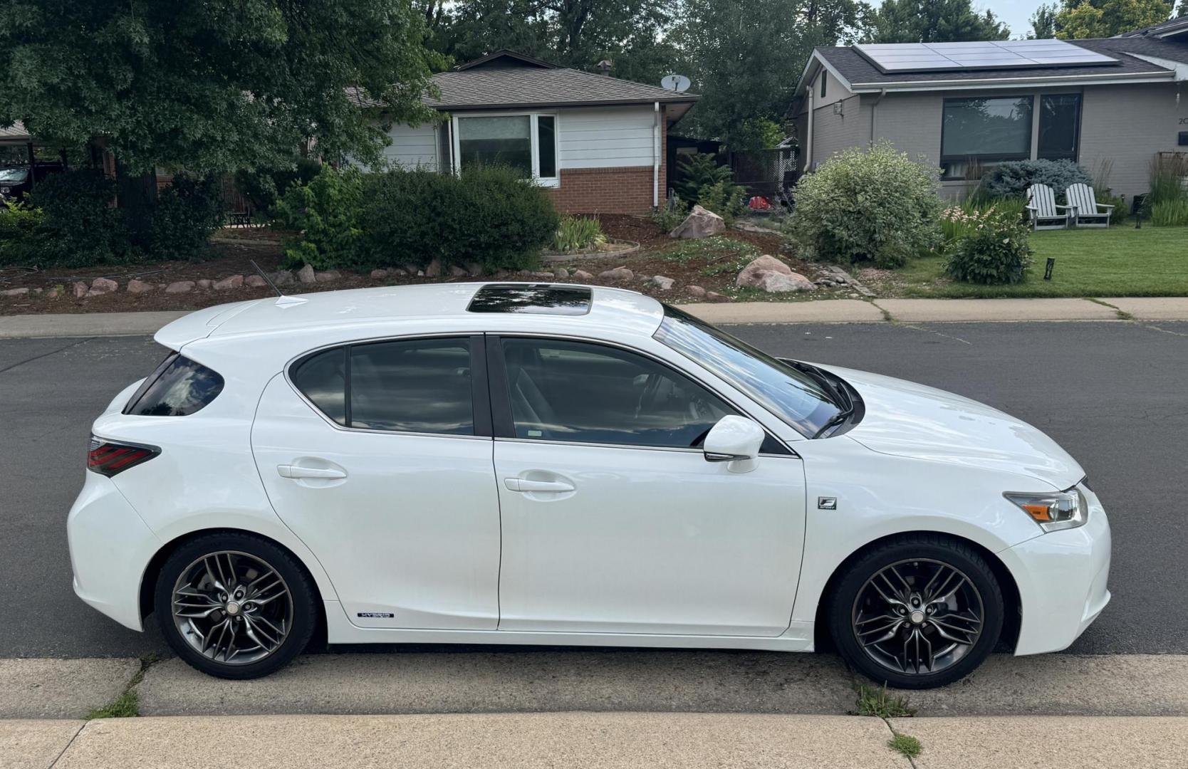 2012 White /Black Lexus CT 200h Base (JTHKD5BH1C2) with an 1.8L L4 HYBRID engine, Continuously Variable Transmission transmission, located at 2510 47th St. Suite 200, Boulder, CO, 80301, (303) 641-0333, 40.026196, -105.243217 - This Non smoker, Southern and Colorado owned 2012 Lexus CT 200H Premium was acquired by Boulder Motors in 2023 and used as a Company Car ever since. It is finished in Starfire Pearl with Black Interior. The Car Fax and Auto check is clean and Clear showing one minor accident. The Colorado title is C - Photo#19