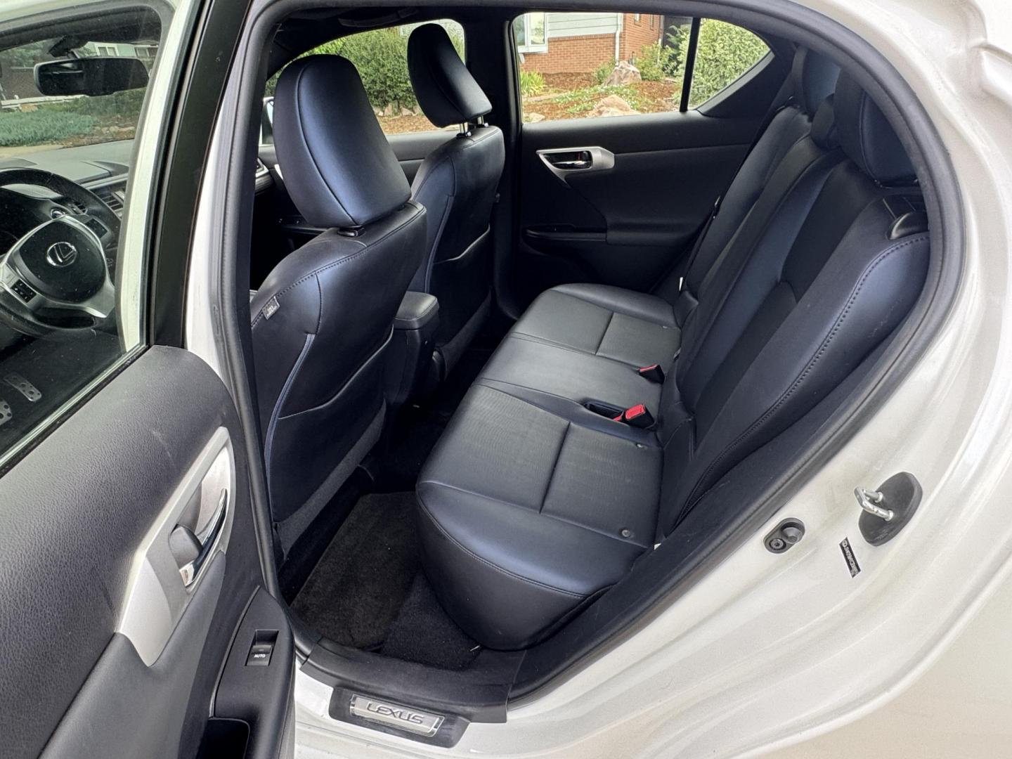 2012 White /Black Lexus CT 200h Base (JTHKD5BH1C2) with an 1.8L L4 HYBRID engine, Continuously Variable Transmission transmission, located at 2510 47th St. Suite 200, Boulder, CO, 80301, (303) 641-0333, 40.026196, -105.243217 - This Non smoker, Southern and Colorado owned 2012 Lexus CT 200H Premium was acquired by Boulder Motors in 2023 and used as a Company Car ever since. It is finished in Starfire Pearl with Black Interior. The Car Fax and Auto check is clean and Clear showing one minor accident. The Colorado title is C - Photo#30