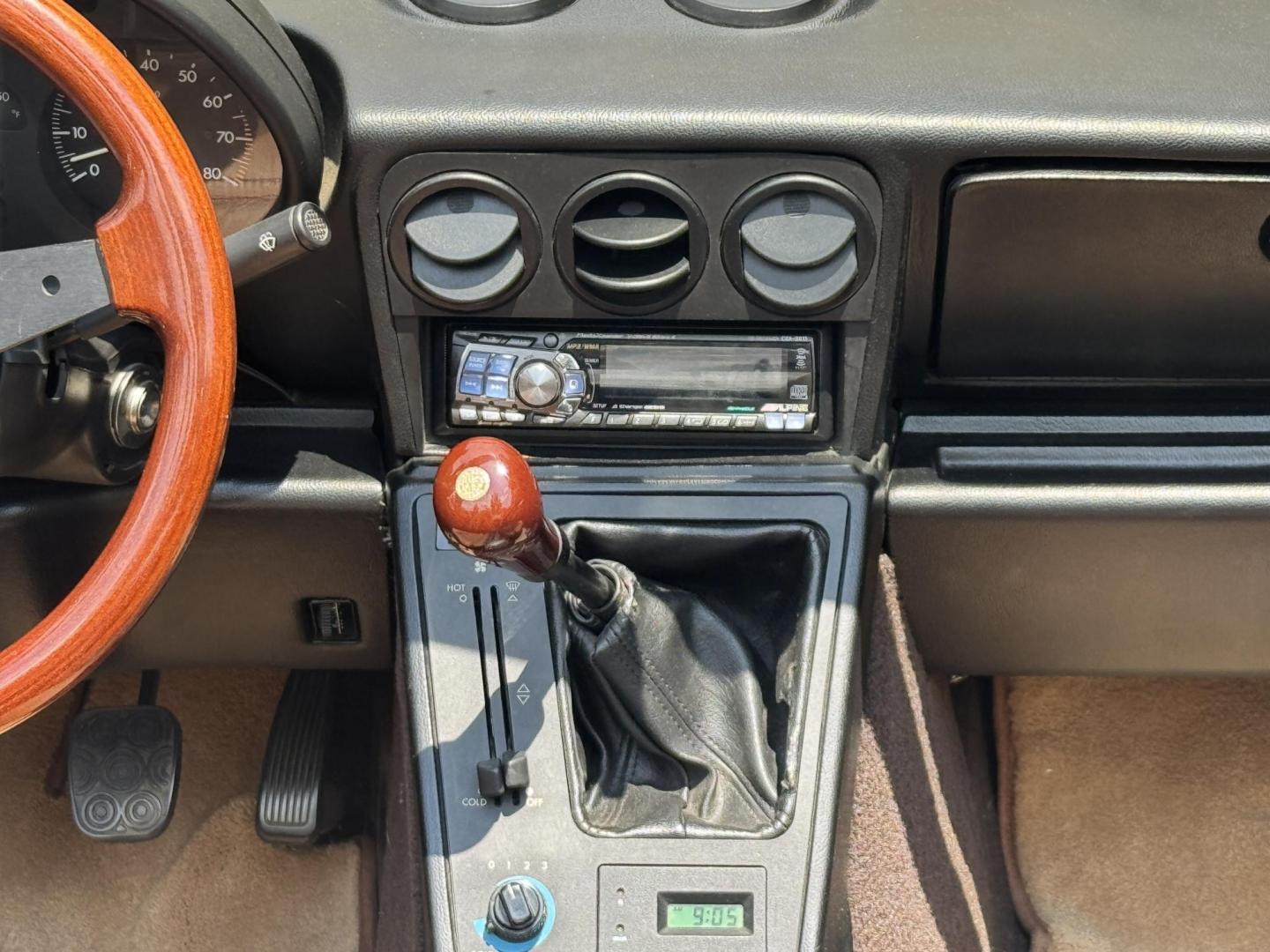 1990 Blue /Tan Alfa Romeo Spider Veloce convertible (ZARBA12G5L6) with an 2.0L L4 SOHC 8V engine, 5-Speed Manual transmission, located at 2510 47th St. Suite 200, Boulder, CO, 80301, (303) 641-0333, 40.026196, -105.243217 - Photo#6