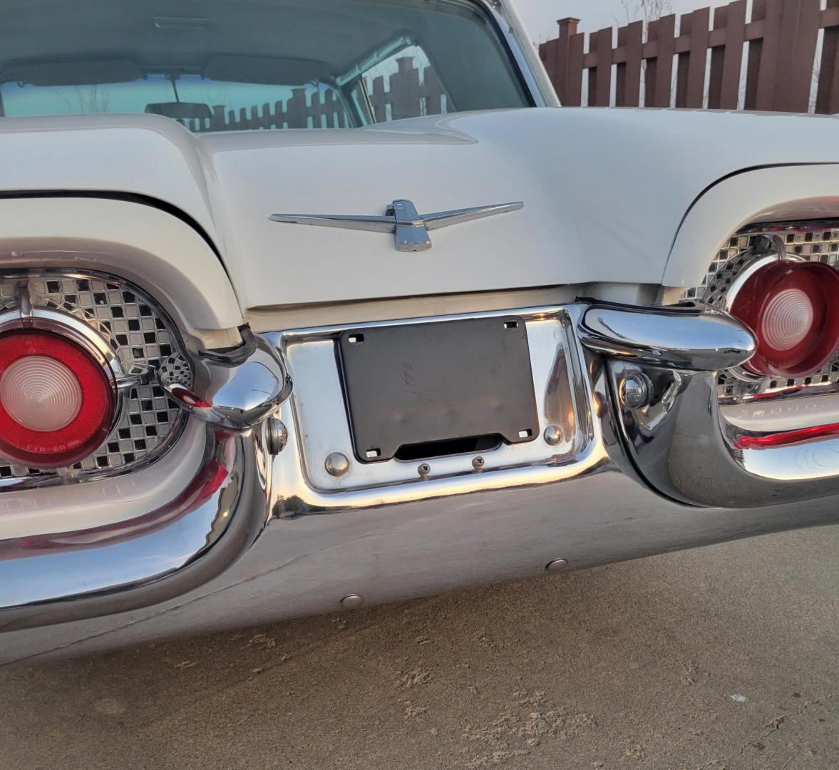 1960 White /Tan Ford Thunderbird (0Y71Y137793) , Automatic transmission, located at 2510 47th St. Suite 200, Boulder, CO, 80301, (303) 641-0333, 40.026196, -105.243217 - 1960 Thunderbird, 24,000 Original Actual 2 owner miles. All Original Factory Leather interior recently reconditioned with leather moisturizer. Purchased from Pierce-Arrow Foundation collection and refreshed by retired Ford Dealer Max Hanson. At Our Listed Price This great 1960 Ford Thunderbird qu - Photo#20