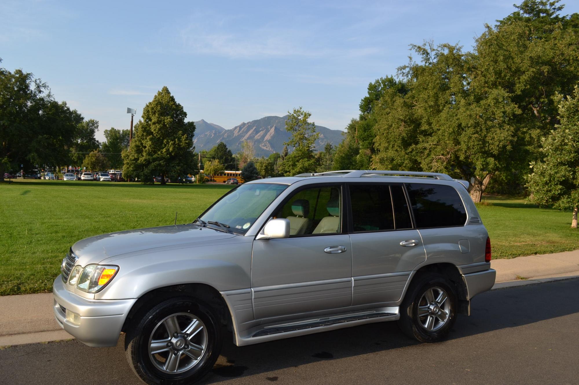 photo of 2007 Lexus LX 470 Sport Utility
