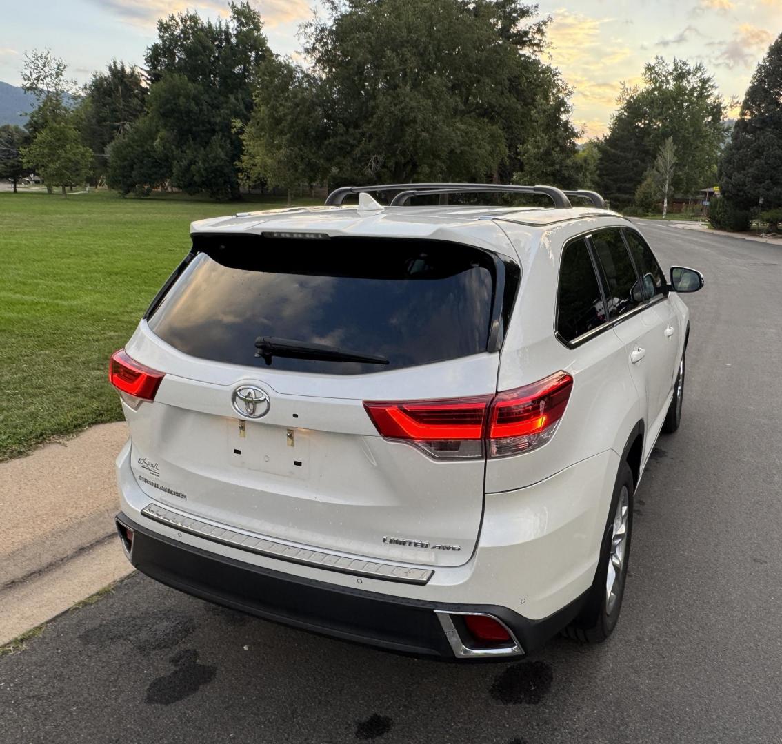 2019 White /Tan Toyota Highlander Limited AWD V6 (5TDDZRFH5KS) with an 3.5L V6 DOHC 24V engine, 6A transmission, located at 2510 47th St. Suite 200, Boulder, CO, 80301, (303) 641-0333, 40.026196, -105.243217 - This Beautiful New Mexico owned 2019 Toyota Highlander Limited is a recent acquisition by Boulder Motors. It is finished in Toyota’s Blizzard Pearl with Tan Interior. The Car Fax and Auto check is clean and Clear showing no accidents. The Colorado title is Clean Clear. Premium Features include: - Photo#34