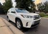 2019 White /Tan Toyota Highlander Limited AWD V6 (5TDDZRFH5KS) with an 3.5L V6 DOHC 24V engine, 6A transmission, located at 2510 47th St. Suite 200, Boulder, CO, 80301, (303) 641-0333, 40.026196, -105.243217 - This Beautiful New Mexico owned 2019 Toyota Highlander Limited is a recent acquisition by Boulder Motors. It is finished in Toyota’s Blizzard Pearl with Tan Interior. The Car Fax and Auto check is clean and Clear showing no accidents. The Colorado title is Clean Clear. Premium Features include: - Photo#62