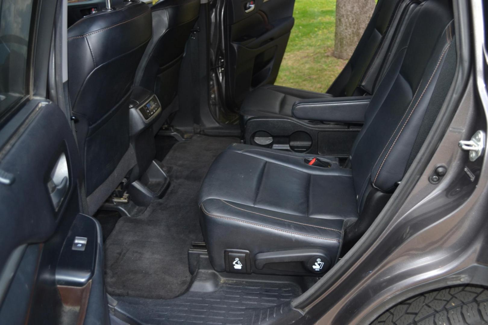 2014 Gray /Black Toyota Highlander XLE AWD V6 (5TDJKRFH5ES) with an 3.5L V6 DOHC 24V engine, 6-Speed Automatic transmission, located at 2510 47th St. Suite 200, Boulder, CO, 80301, (303) 641-0333, 40.026196, -105.243217 - This exceptional Colorado-owned 2014 Toyota Highlander XLE is a recent addition to the Boulder Motors inventory. It is finished in Toyota’s Predawn Gray Mica with Black Interior. The Car Fax and Auto check is clean and Clear showing no accidents. The Colorado title is Clean Clear. Premium Feat - Photo#15