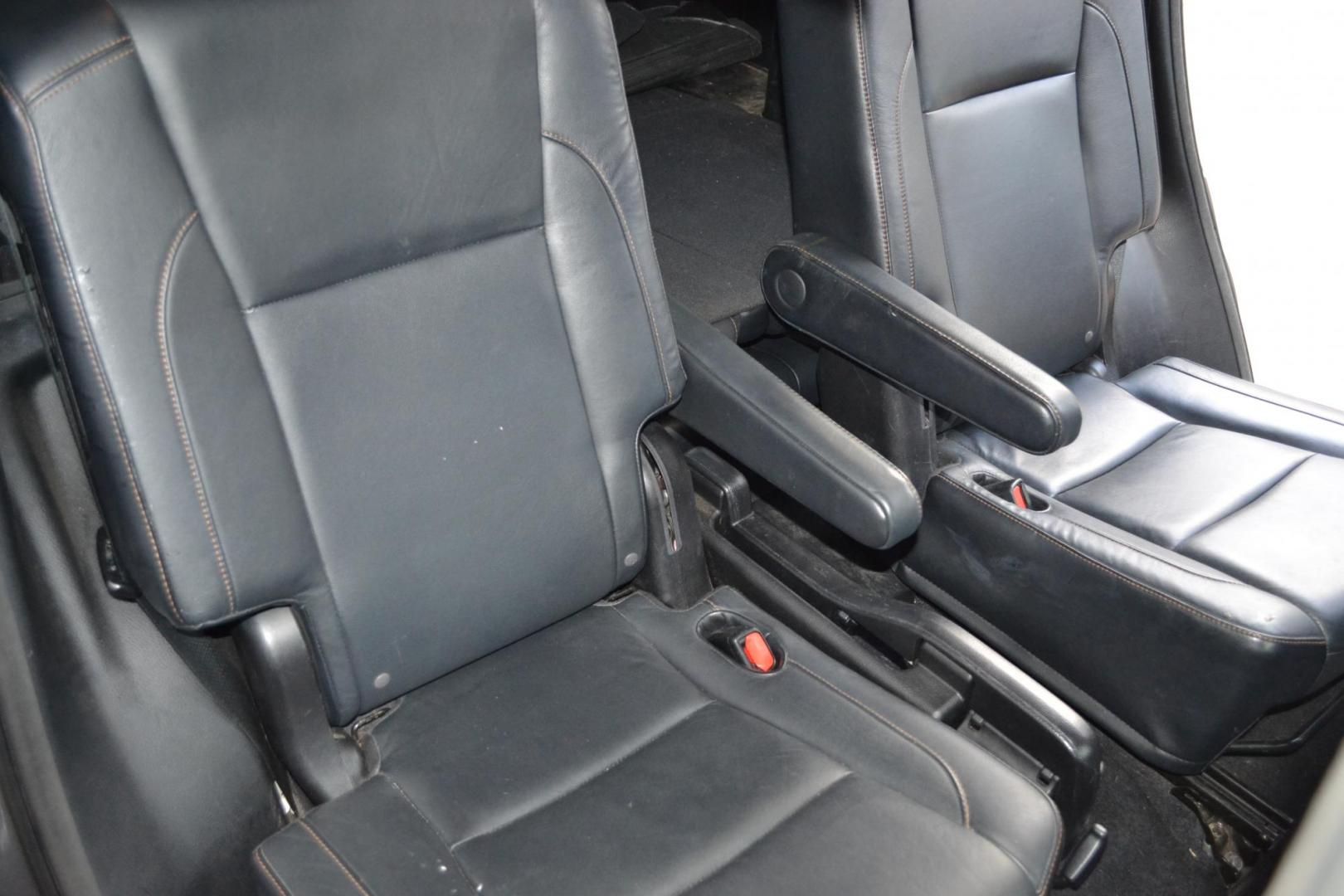 2014 Gray /Black Toyota Highlander XLE AWD V6 (5TDJKRFH5ES) with an 3.5L V6 DOHC 24V engine, 6-Speed Automatic transmission, located at 2510 47th St. Suite 200, Boulder, CO, 80301, (303) 641-0333, 40.026196, -105.243217 - This exceptional Colorado-owned 2014 Toyota Highlander XLE is a recent addition to the Boulder Motors inventory. It is finished in Toyota’s Predawn Gray Mica with Black Interior. The Car Fax and Auto check is clean and Clear showing no accidents. The Colorado title is Clean Clear. Premium Feat - Photo#20