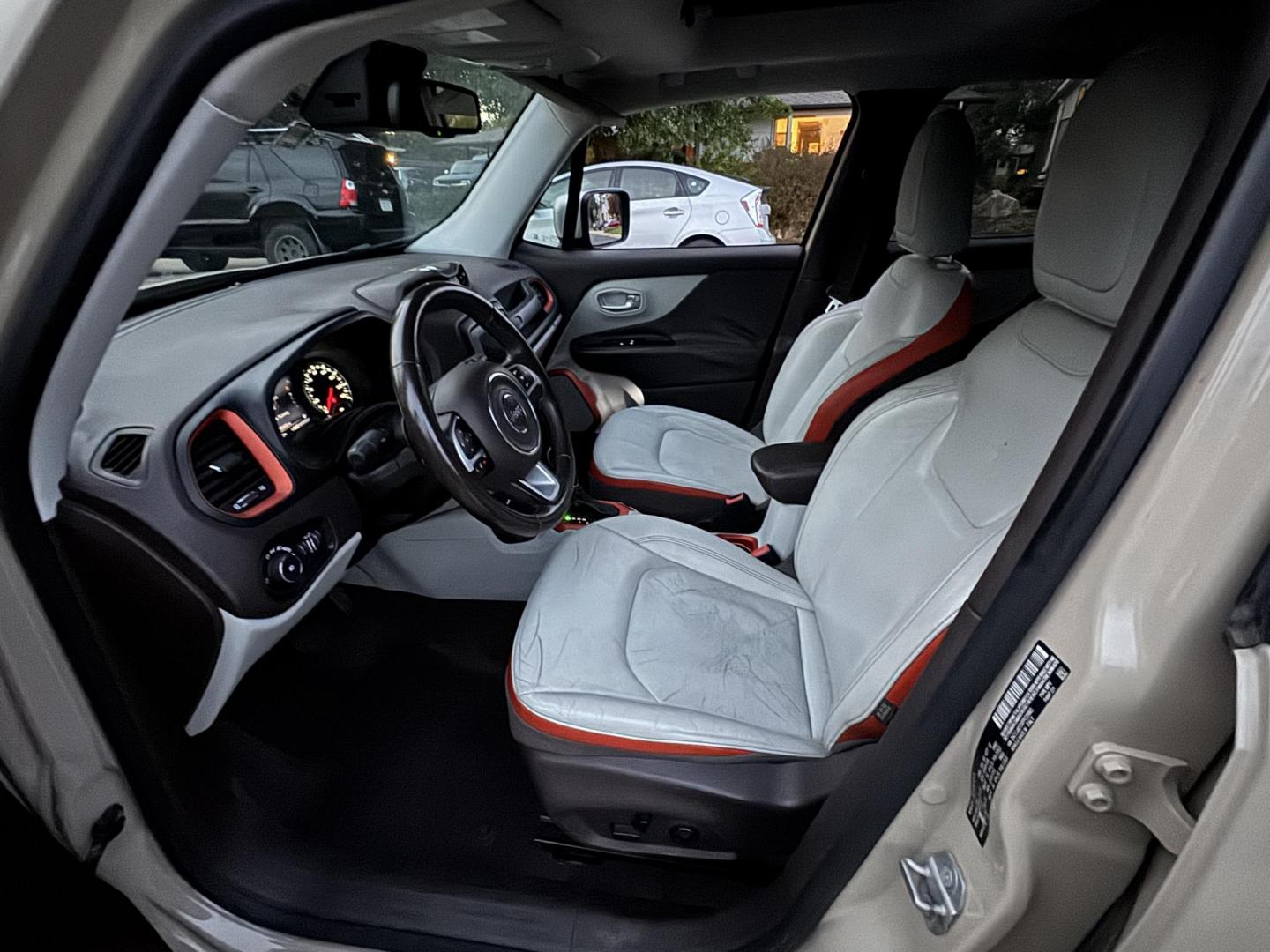2015 Tan /Gray Jeep Renegade Limited FWD (ZACCJADTXFP) with an 2.4L L4 engine, 9-Speed Automatic transmission, located at 2510 47th St. Suite 200, Boulder, CO, 80301, (303) 641-0333, 40.026196, -105.243217 - Photo#27