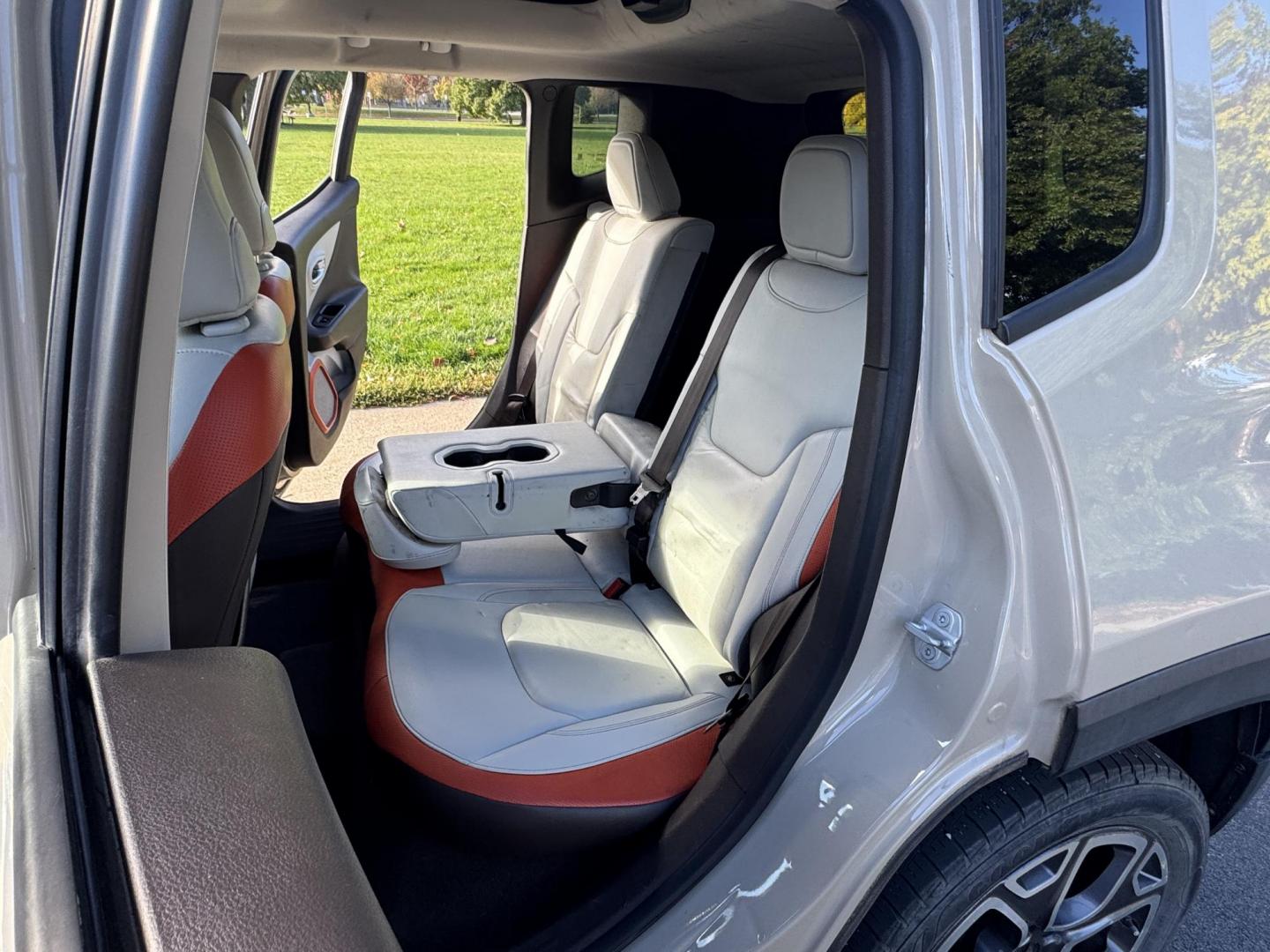 2015 Tan /Gray Jeep Renegade Limited FWD (ZACCJADTXFP) with an 2.4L L4 engine, 9-Speed Automatic transmission, located at 2510 47th St. Suite 200, Boulder, CO, 80301, (303) 641-0333, 40.026196, -105.243217 - Photo#31