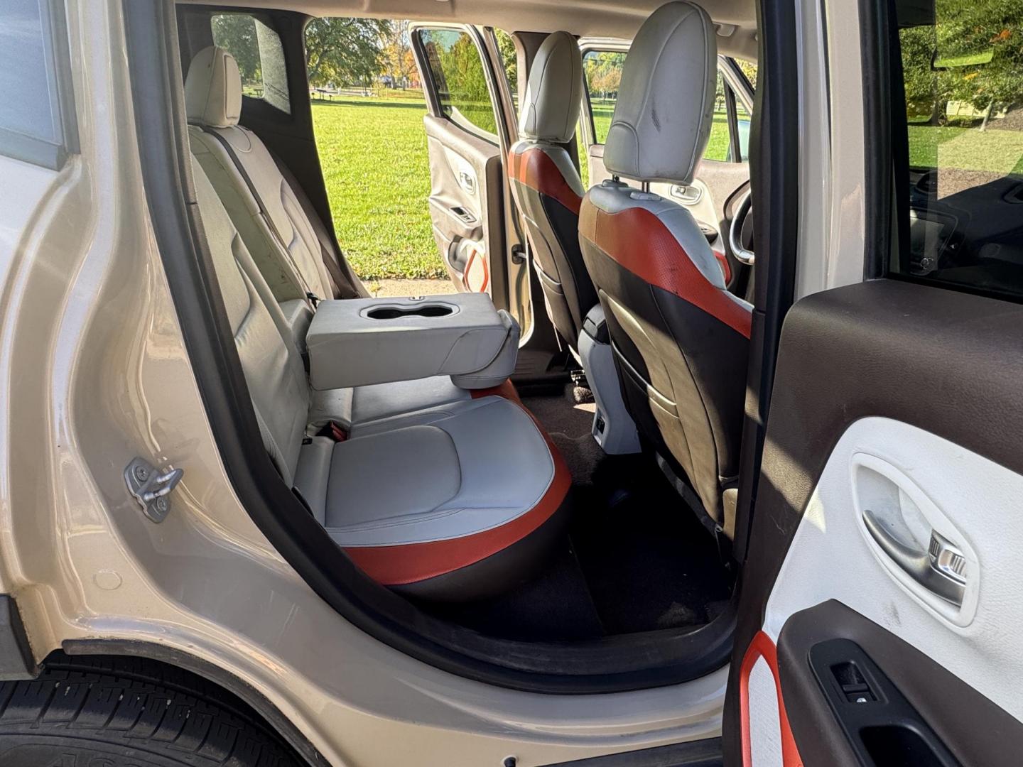 2015 Tan /Gray Jeep Renegade Limited FWD (ZACCJADTXFP) with an 2.4L L4 engine, 9-Speed Automatic transmission, located at 2510 47th St. Suite 200, Boulder, CO, 80301, (303) 641-0333, 40.026196, -105.243217 - Photo#32
